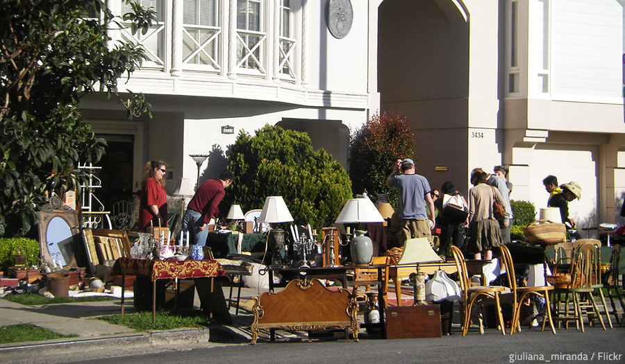 A moving sale is one of the best ways to get rid of unwanted items before your move.