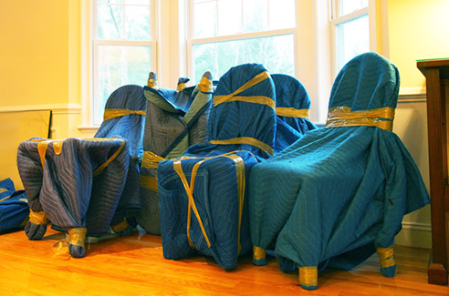 When you know how to wrap dining chairs for moving, the furniture will survive the relocation safe and intact.